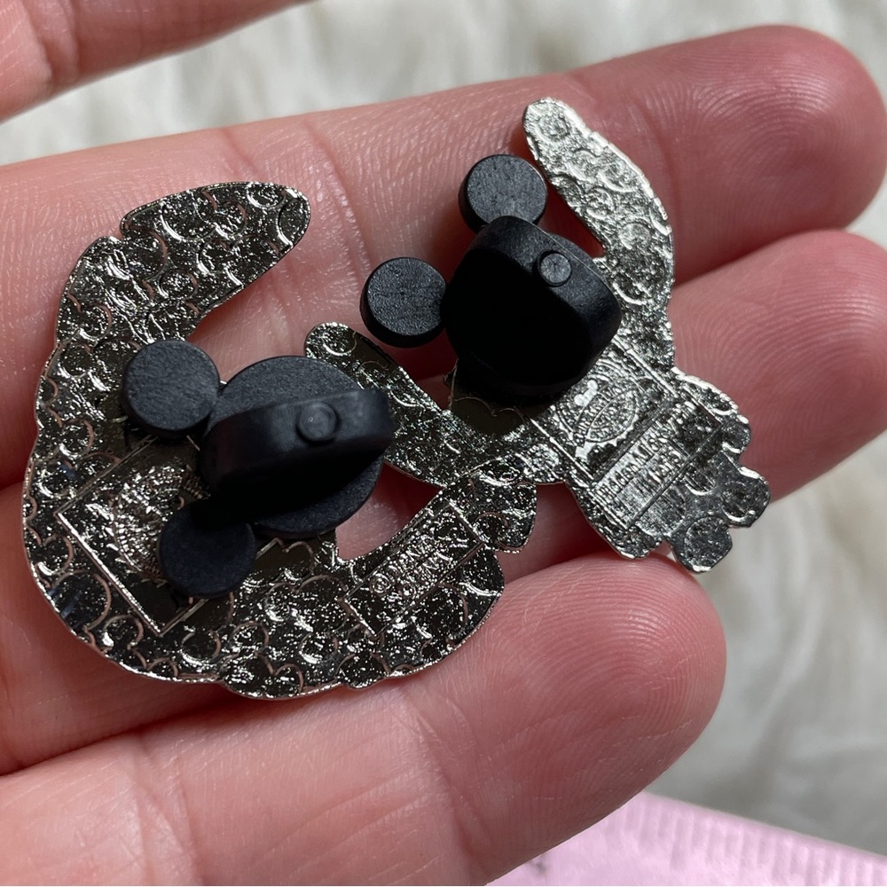 Hidden Mickey disney trading pins - lilo & stitch - Picture 3 of 5